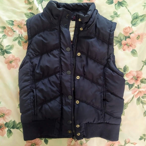 Navy Puffer Vest Removable Faux Fur Hoodie - Picture 3 of 6